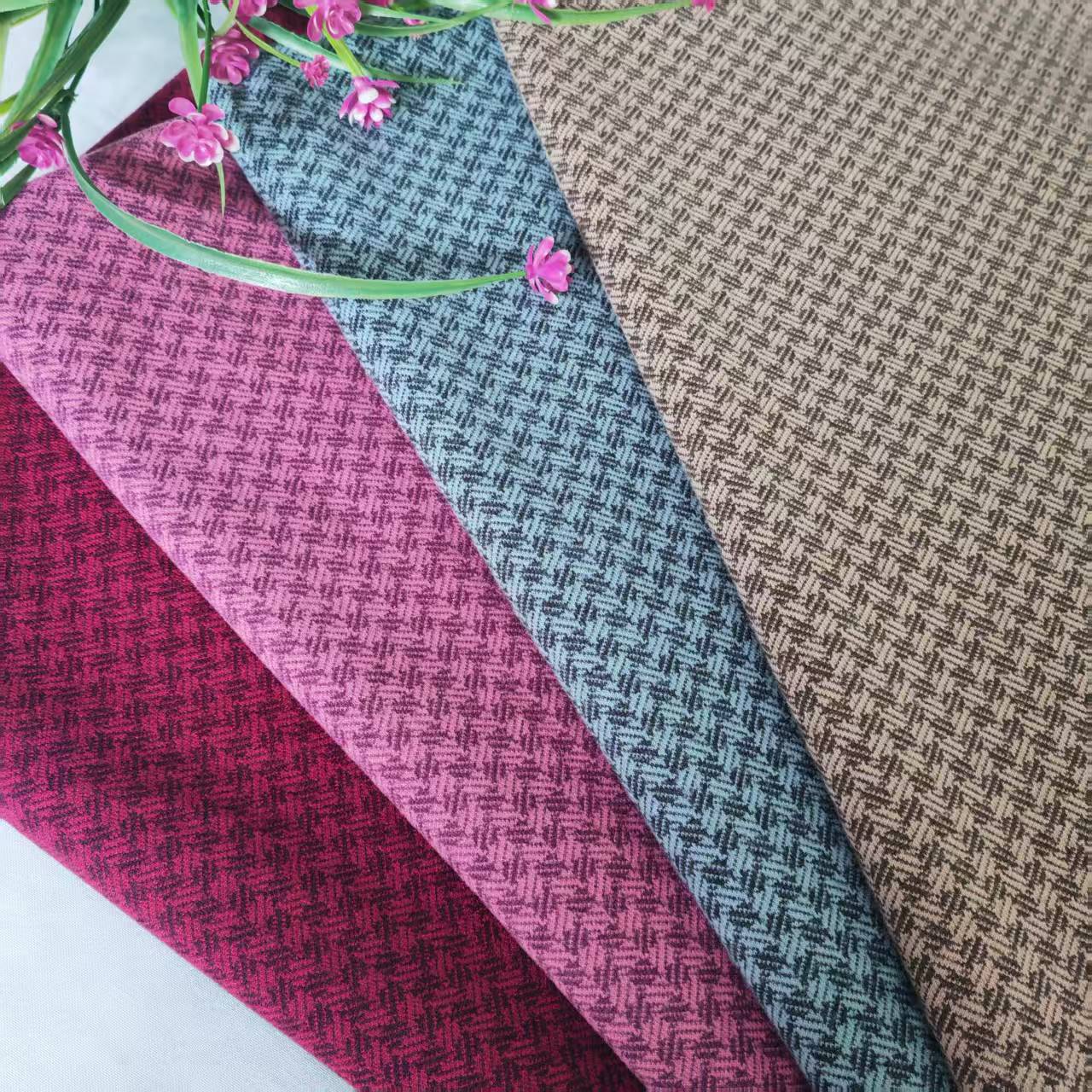 Shaoxing Manufacturer's Ready-Made Autumn and Winter Knitted Fancy Wheat Wave Fashion Shoes, Hats, Bags, Micro-Elastic Woolen Fabrics