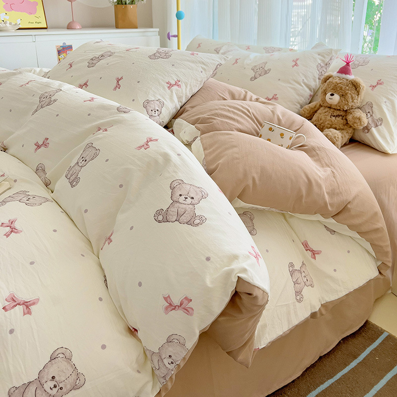 ins SmAll Fresh Skin-friendly WAshed Cotton Four-piece Set ClAss A MAternAl And InfAnt GrAde CArtoon Dormitory Bed Bed Sheets And Quilt Cover Three-piece Set WholesAle