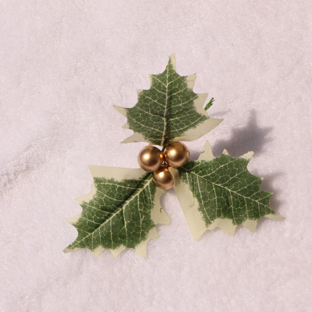 Picture of Jiuhong Christmas Christmas simulation small red fruit plus Christmas green leaves Christmas tree wreath accessories branch plug-in