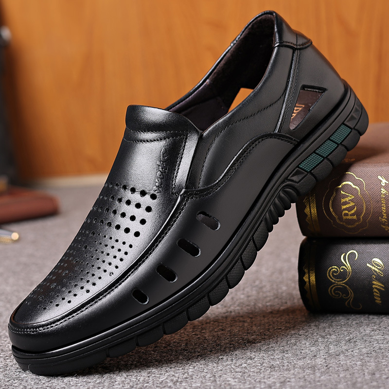 2025 Summer New Men's Hollow Sandals Head Layer Cowhide Middle-aged and Elderly Dad Shoes Breathable Casual Shoes Overshoe