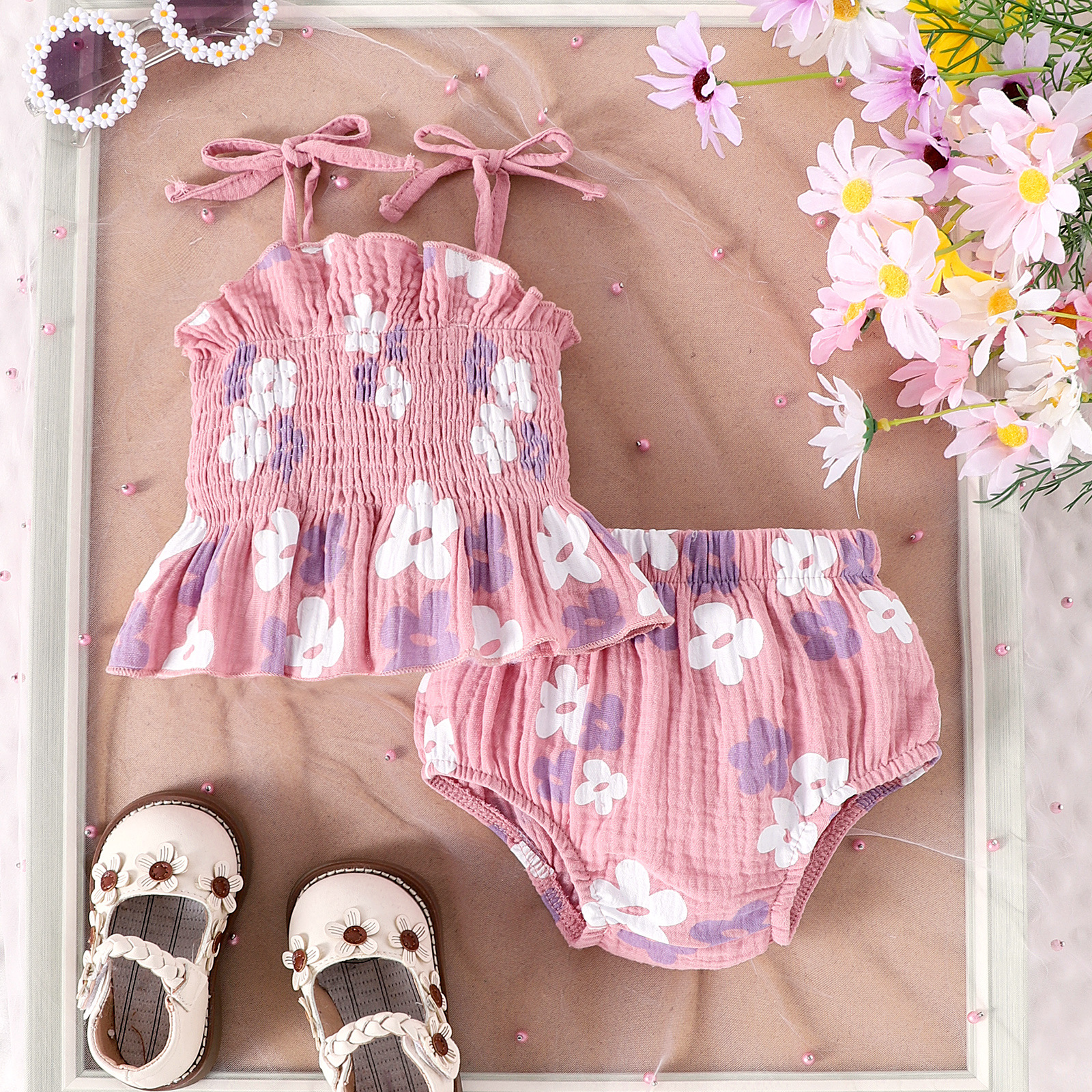 European and American Baby Girl Sling Printed Top Shorts suit