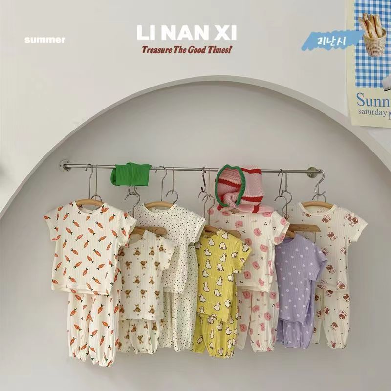 Picture of 2023 Summer Girls' Short-Sleeved Outerwear Set, Baby Summer Two-Piece Pajamas, Soft and Breathable, Can Be Worn Outside