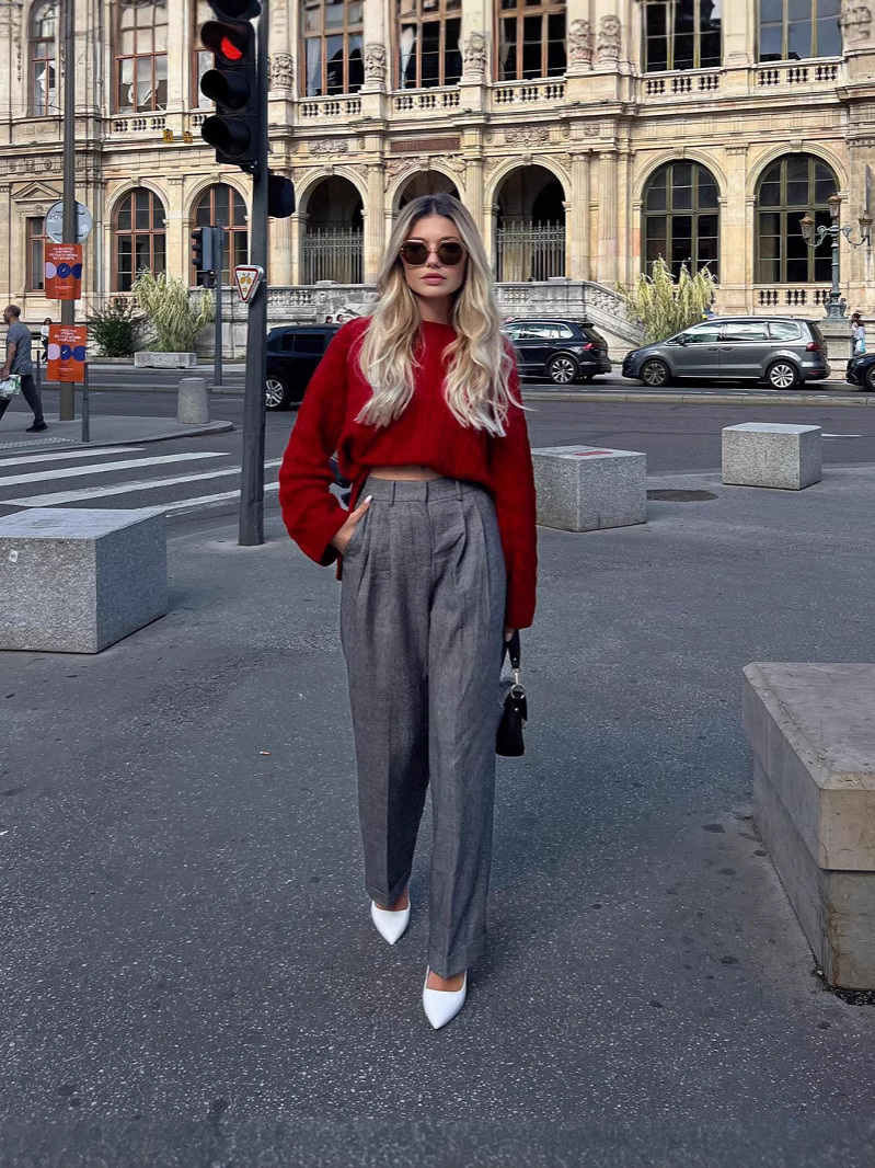 Picture of European and American New Cross-Border Women's Loose Red American Retro Sweater Versatile Pullover Mid-Length Sweater