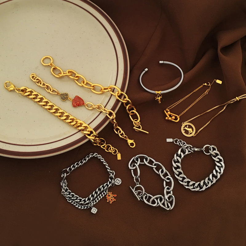 Picture of Copper plated real gold European and American fashion antique bracelet temperament street fashion bracelet personality Internet celebrity new hand jewelry