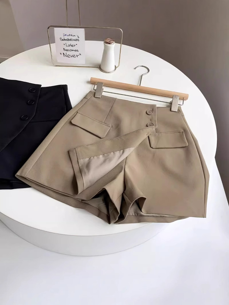 High-End 2025 New Style Asymmetrical High-Waist Slim Suit Short Culottes Women's Button Korean Style A-Line Wide-Leg Pants