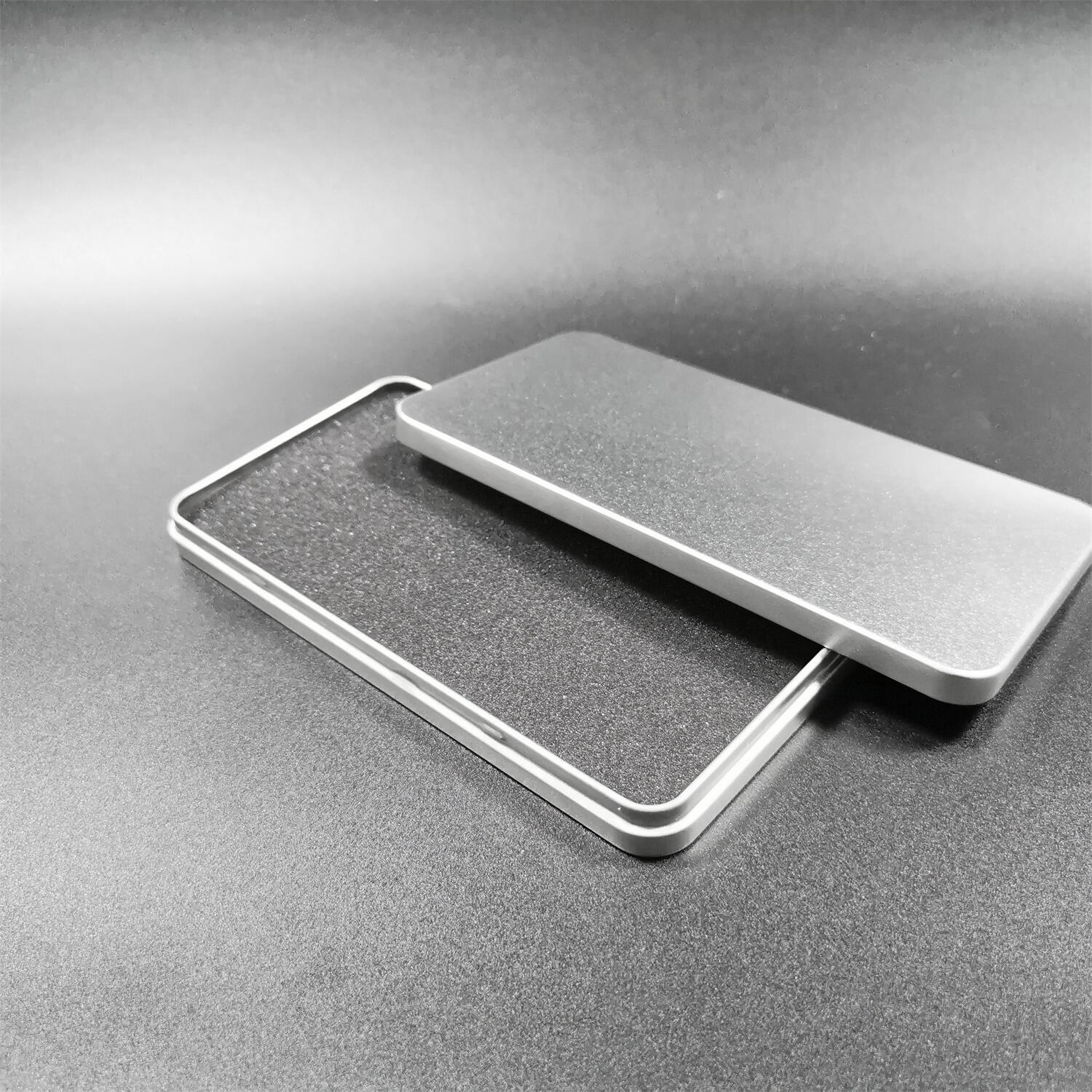 Picture of Square Iron Box Packaging in stock Silver White Push-pull Flip Instagram Small Iron Box with Window Opening Tinplate Box Iron Box