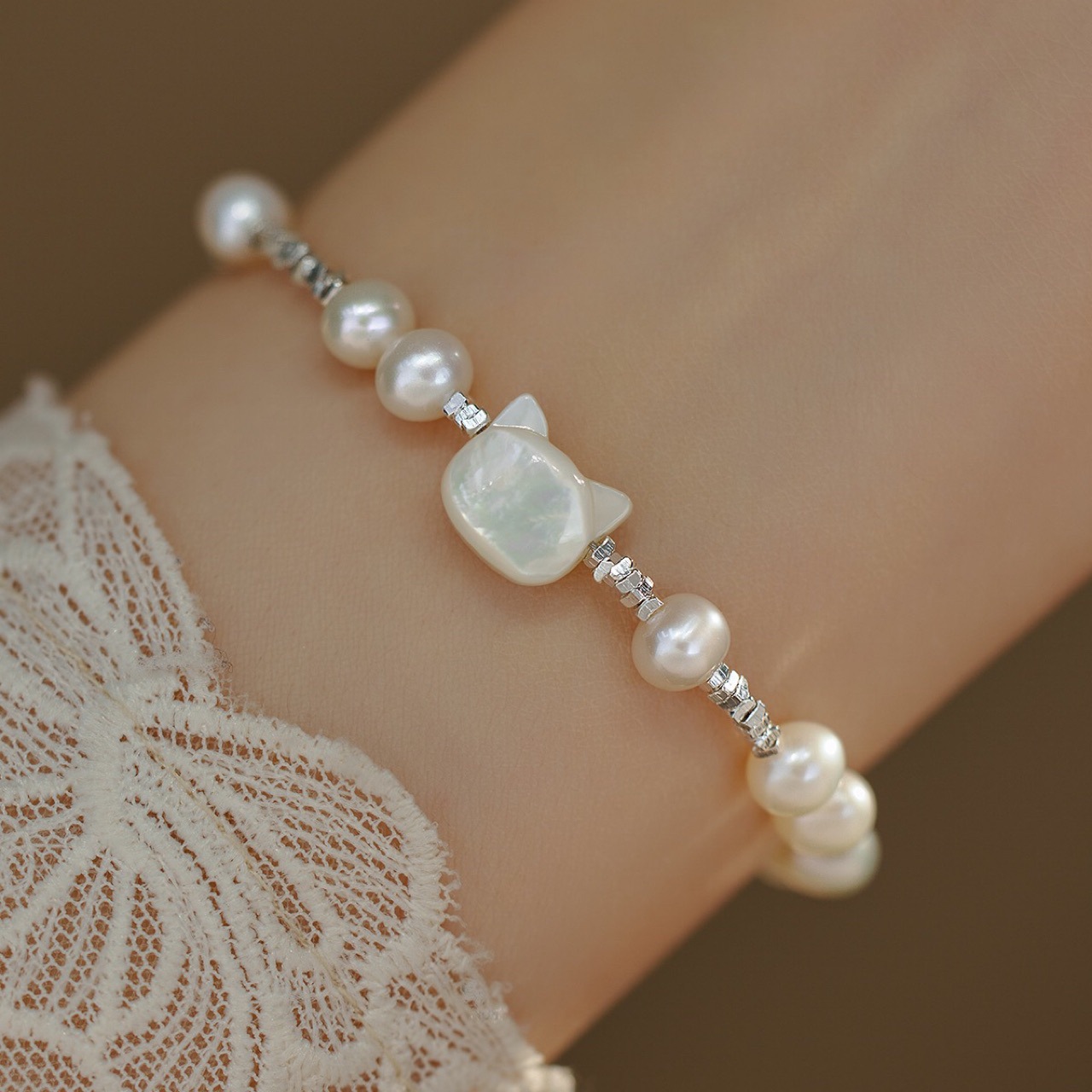 Natural Freshwater Pearl Broken Silver Bracelet, Cute Cat White Butterfly Bracelet Ins Niche Baby's Breath Bracelet