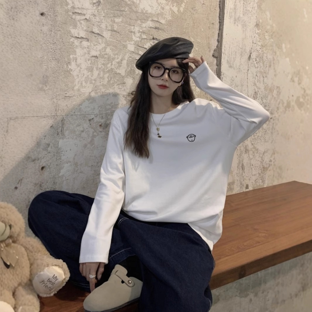 Double-sided velvet warm white T-shirt long sleeve fleece-lined base sanding autumn and winter thickened loose embroidered round neck top