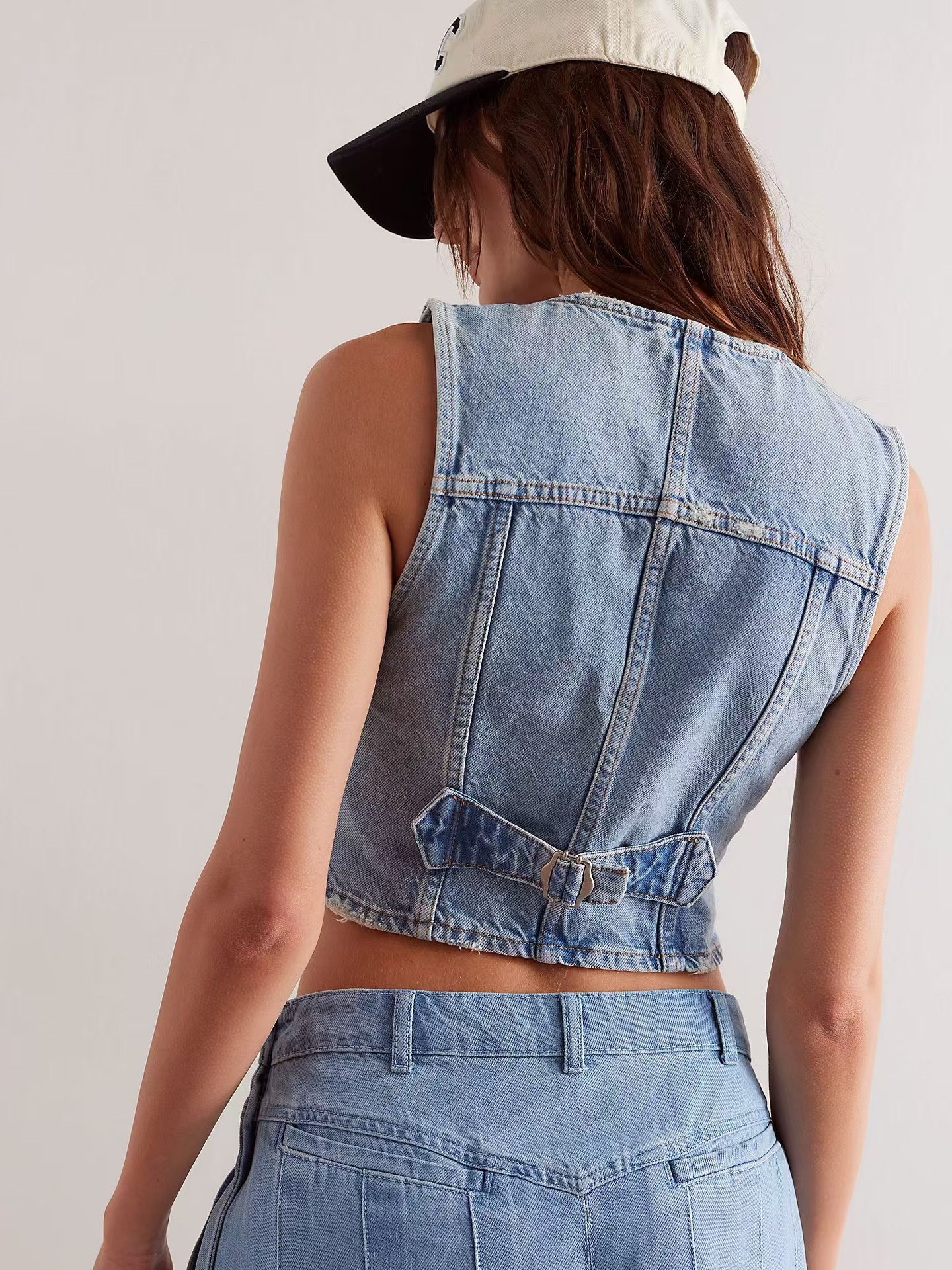 Picture of Amazon European and American Cross-border Denim Baron Vintage Washing Craft American Vintage Slim Waisted V-neck Vest
