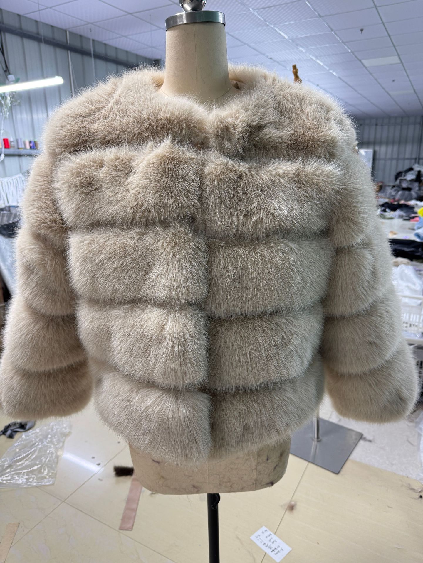Picture of Fur European and American best selling faux fox fur faux fur coat women's short long sleeve fur faux fur coat