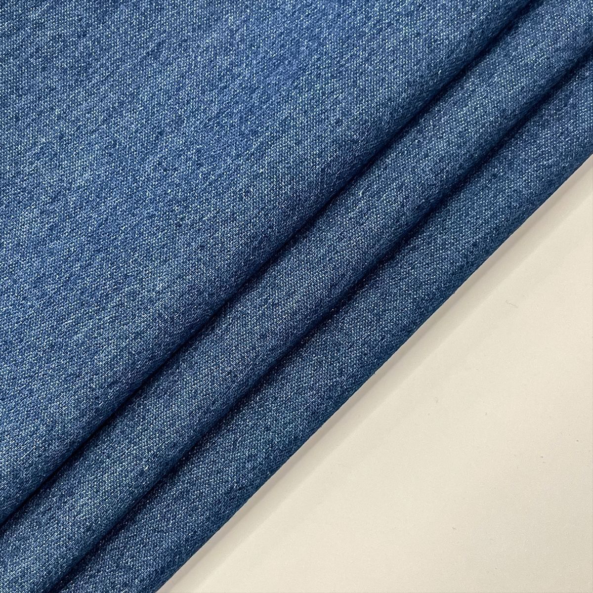 Picture of 65% Cotton 33% Polyester Stretch Washed Denim 8A Spring and Summer Sp Blended Fabric Clothing Fabric in Stock
