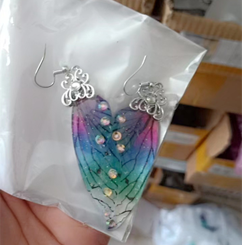 Picture of South Korea Elegant Long Butterfly Wings Bride Earrings Women's Fashion Animal Ear Studs Simulation Cicada Wings Earrings