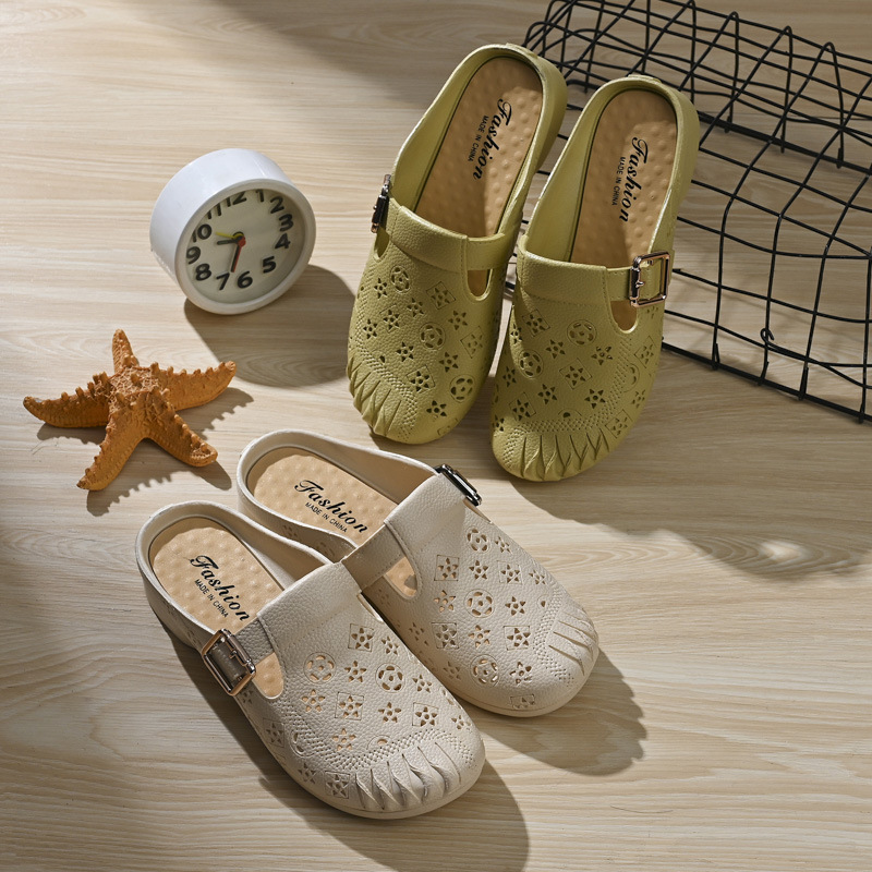 New Flat Heel Non-slip Middle-aged Mother's Slippers Flat Slippers with Holes for Women Home Outfit Women's Slippers