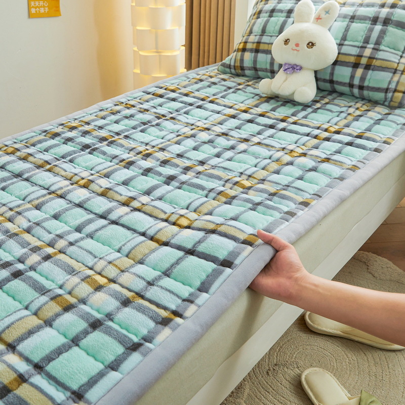 Picture of Milk Velvet Mattress Home Foldableing Soft Cushion Student Bedding Three-Piece Set Printed Dormitory Mat Special Single Mattress
