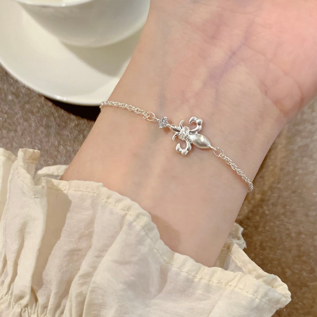 French Brushed Iris Flower Bracelet Women's Niche Design Sense Light Luxury High-end Sense Retro Fashion All-match Bracelet