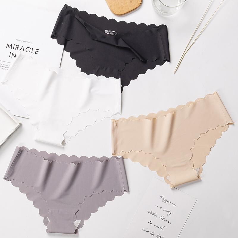 Popular Ice Silk Seamless Underwear for Women with Wavy Edges, Sexy and Comfortable Butt-Lifting Low-Waist Pure Cotton Crotch Women's Briefs