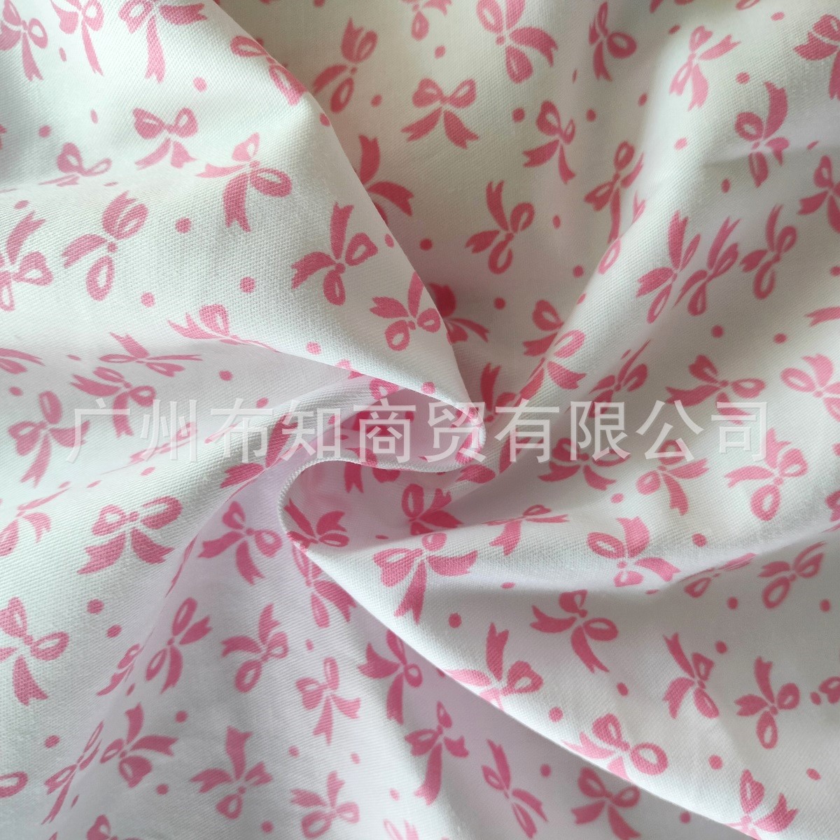 Cross-border hot-selling pure cotton twill fabric, white base bow fabric, home wear decorative fabric, sold by meter