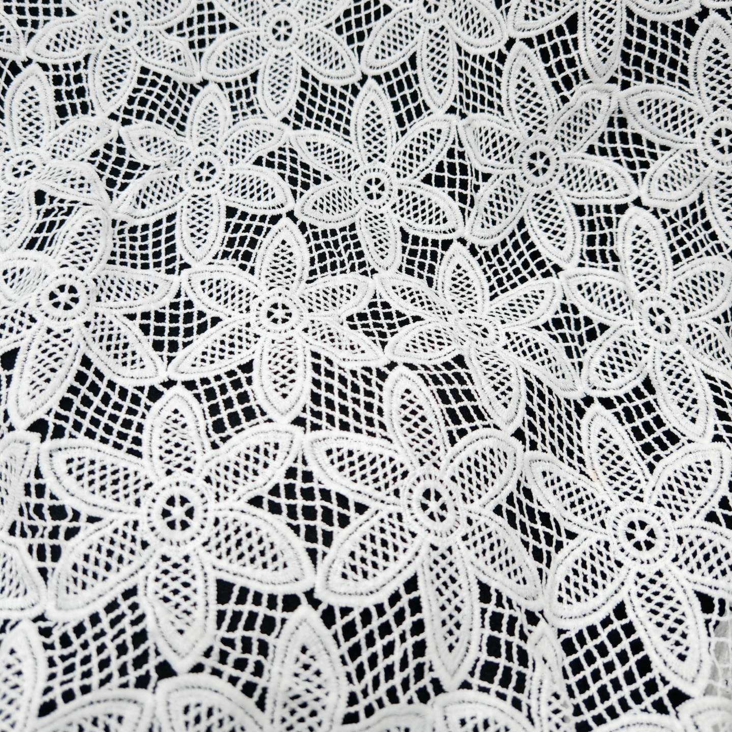 All-polyester three-dimensional hollowed out fabric, water-soluble white hexagonal star embroidery, imitation hand crochet lace, handmade DIY lace accessories