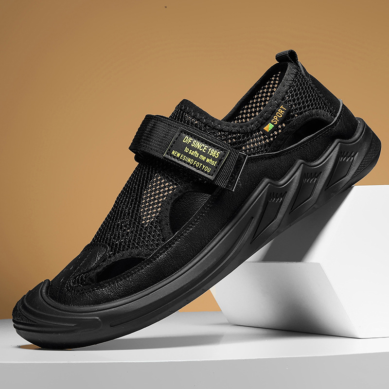 Men's Sandals 2024 New Summer Outfit Wading Beach Shoes Men's Driving Breathable Non-slip Cave Shoes