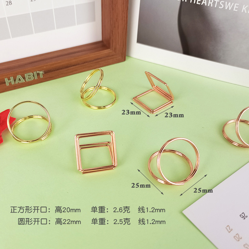 Picture of Spot double love note clip triangle business card clip desktop message clip heart-shaped photo clip hotel seat clip