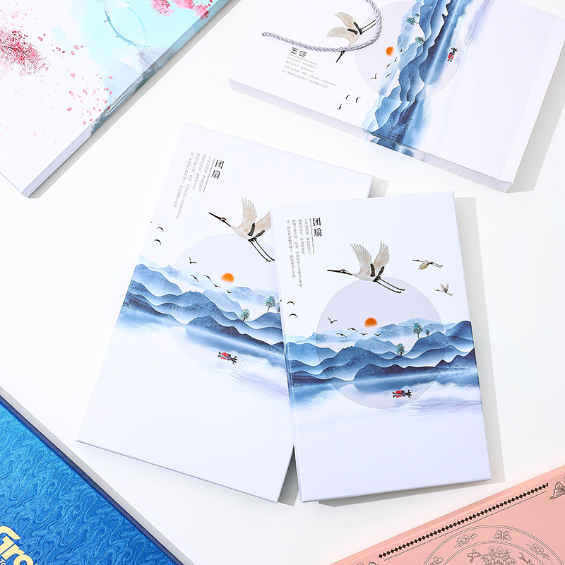 Picture of Factory in stock straight hair cover national style fan box antique crane element handbag hand gift box packaging box