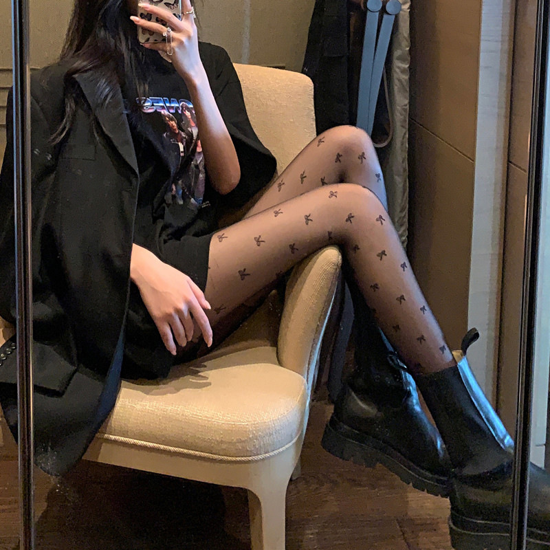 Picture of TikTok Explosions Black Silk Stockings Women's Sexy Slimming Side Vertical Stripe Black Stitching Pantyhose Instagram Style Trendy Stockings