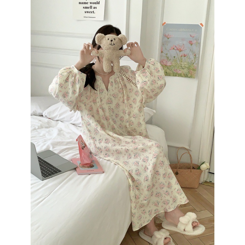 Picture of Real shot 2024 autumn Korean ins new floral pearl buckle V-neck long pajamas ladies home clothes nightgown wholesale