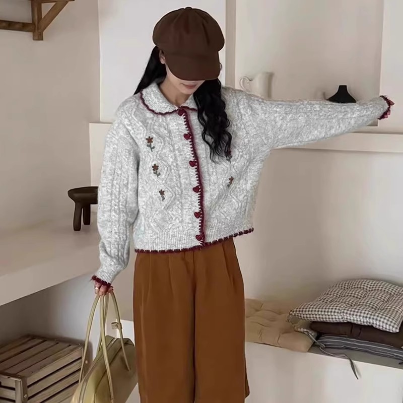 Cross-border floral embroidery Korean vintage wool knit cardigan, autumn/winter doll collar warm sweater for women, casual style