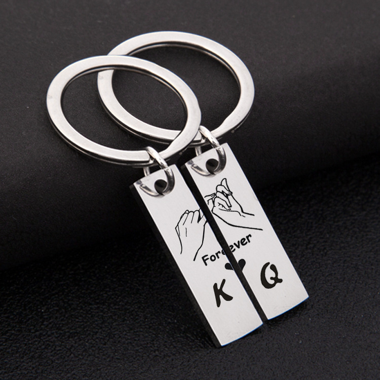 Couple Valentine's Day the king/queen forever love two stainless steel keychain wholesale