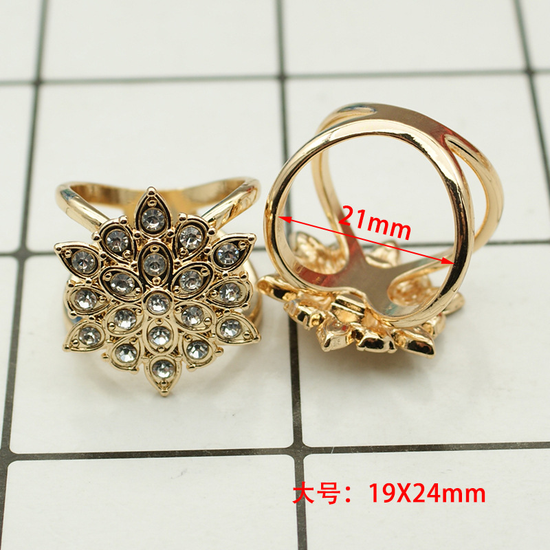 Picture of South Korea multi-functional scarf buckle high-grade Pearl fashion new Camellia windbreaker belt buckle high-end jewelry wholesale
