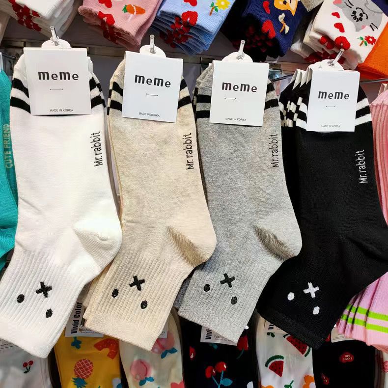 Socks women's mid-calf length socks cotton ins trendy South Korea Internet celebrity spring and autumn cute black long socks with shark pants