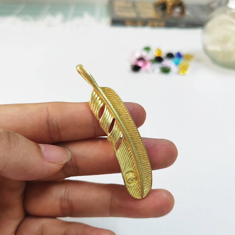 Creative Brass Golden Feather Keychain Pendant Personalized Bag Zipper Hanging Accessories Bronze Craft Decorations
