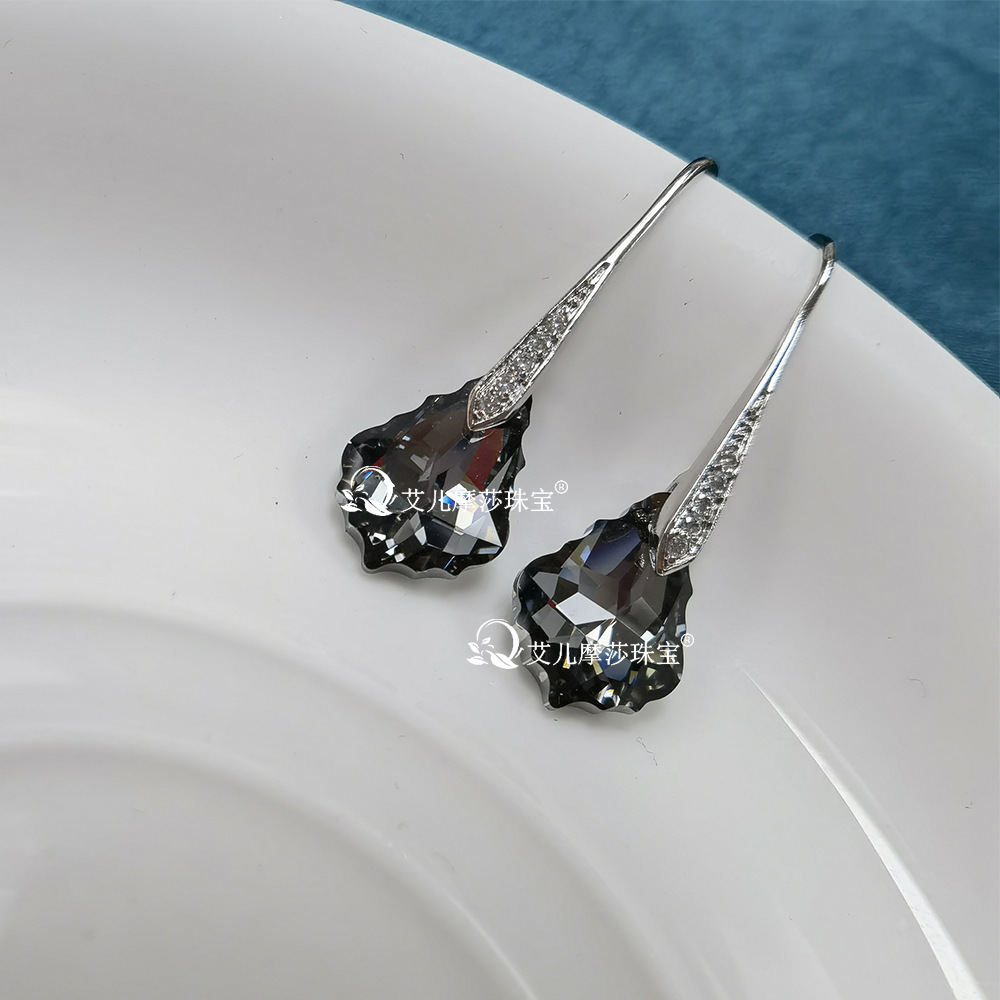 Elmosha jewelry Baroque maple leaf earrings using Austrian Crystal Amazon supply a generation of hair