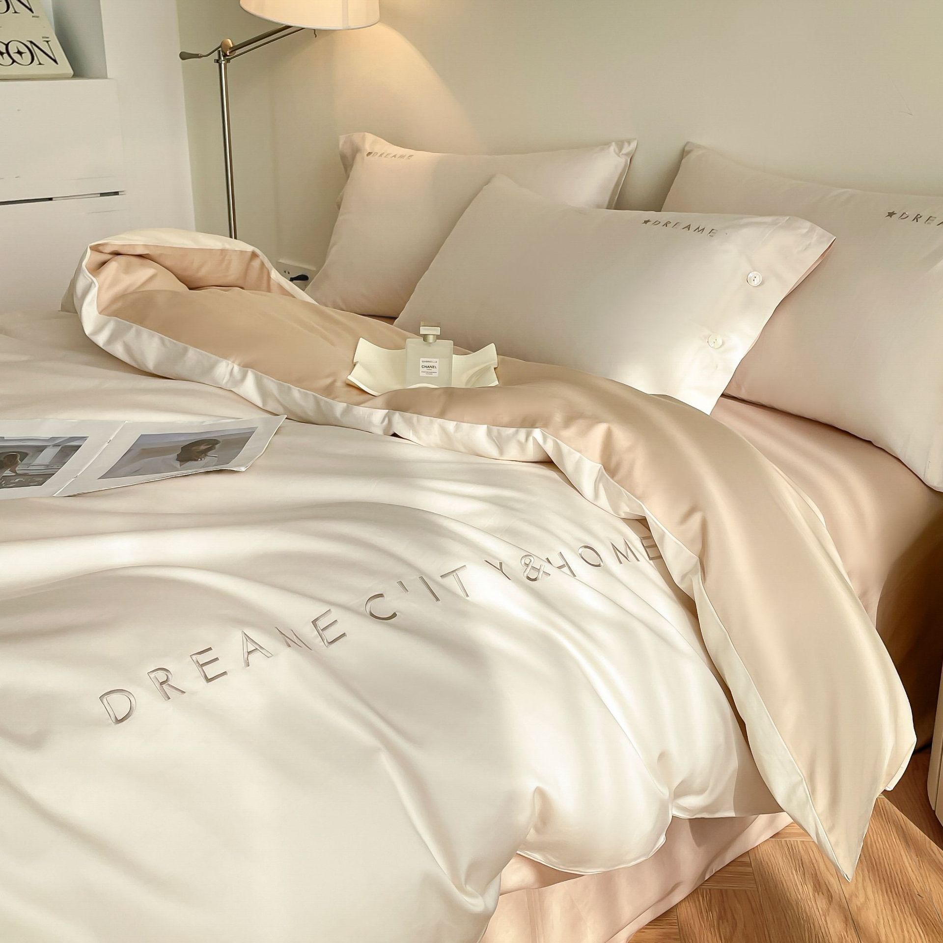 Picture of 60 Xinjiang long-staple cotton four-piece cotton bed sheet bed hat light luxury embroidery dormitory three-piece cotton bedding s