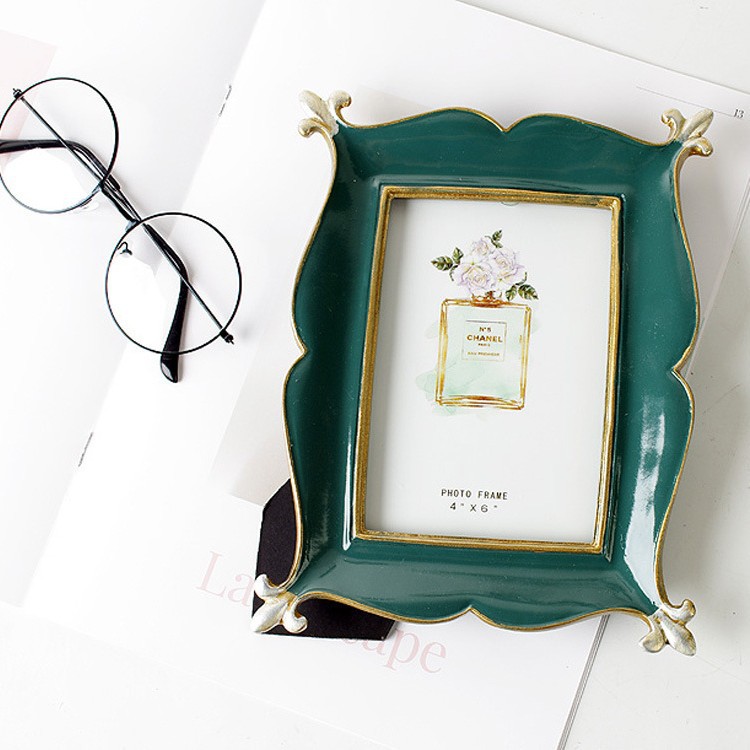 European-style retro Dark Green 7-inch photo 6-inch photo frame picture frame home accessories decoration table card frame can be hung on the wall