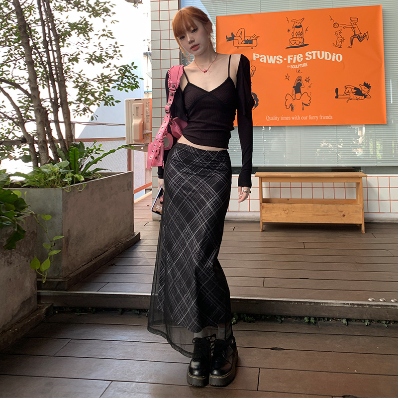 Black and gray plaid tulle skirt for women 2024 spring new high waist A- line slimming mid-length sheath skirt