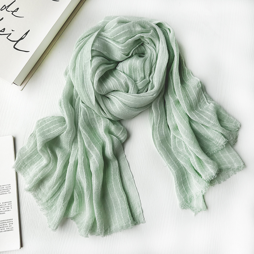 Picture of Foreign Trade Cotton Linen Scarf Scarf Women's Autumn and Winter Gradient Color-matching Japanese and Korean Lady Mori Girl Style Slub Yarn Shawl