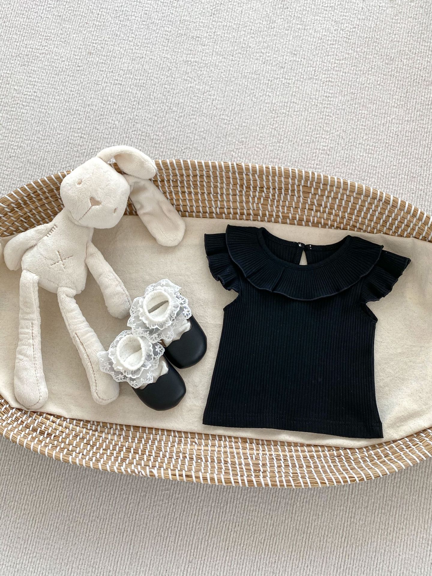 Picture of Ins Summer Thin Pants for Infants and Young Children Pure Color Baby Versatile Flower Bud Bloomers Casual Simple Shorts