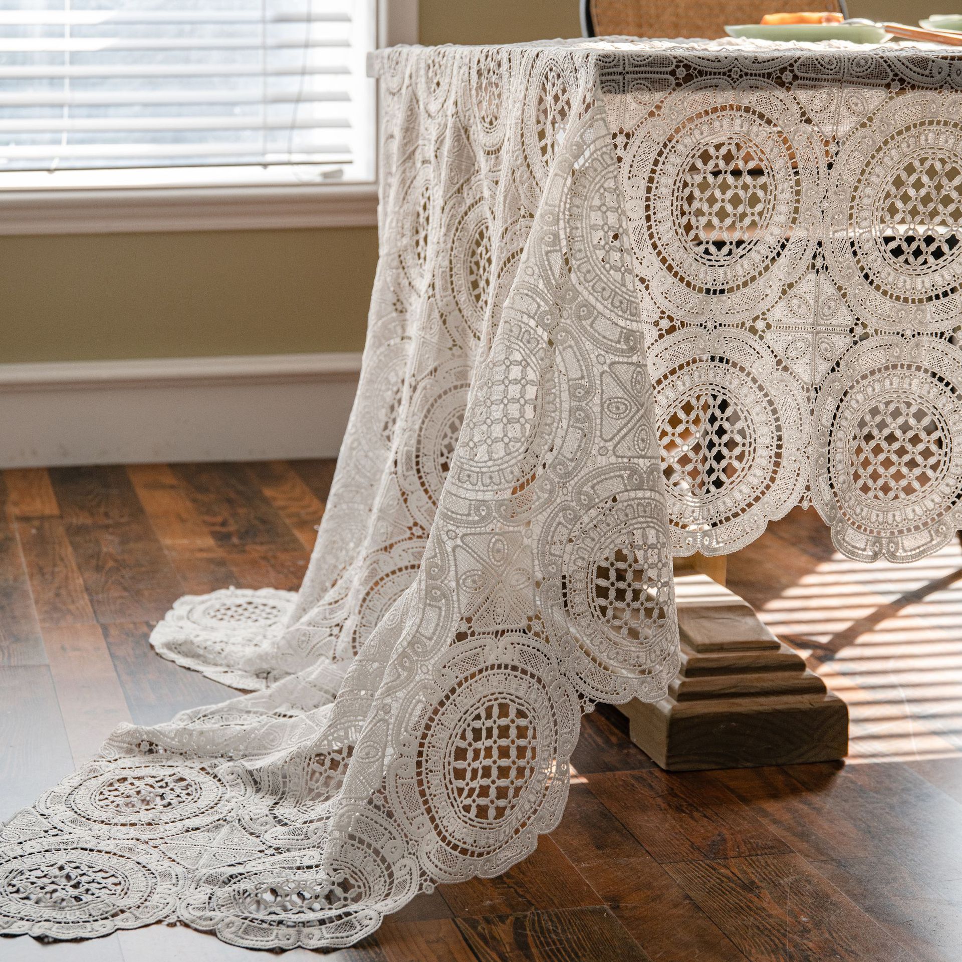 Picture of Yiman Qiyun Tablecloth Water-soluble Embroidered Lace Hollow Cake Photography Background Embroidered Props Cloth Tablecloth