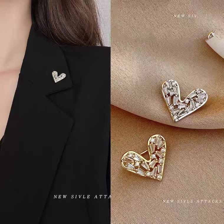 Japanese Style Love Brooch Women's Ins Trendy Internet Popular Personalized Pin Collar Needle Anti-Light Buckle Cardigan Elegant Suit Accessories