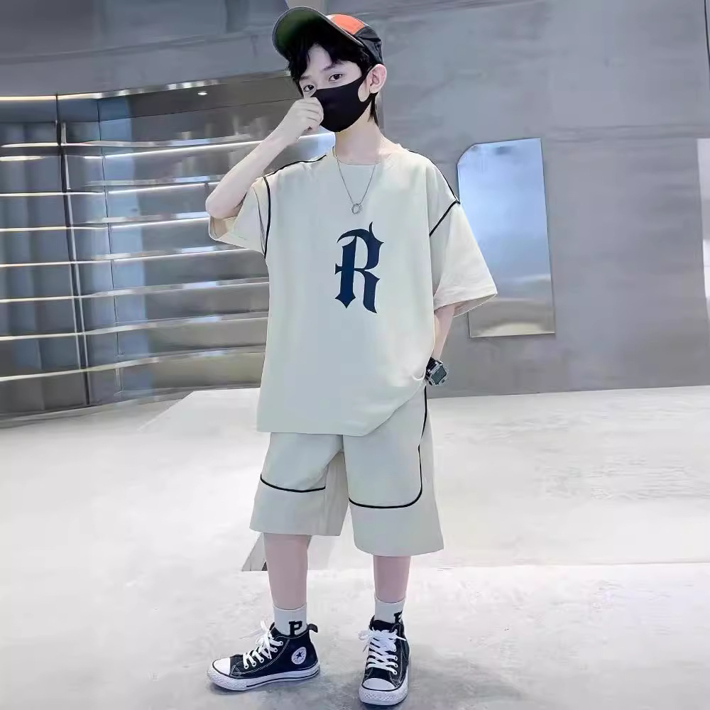 Picture of Boys Summer Suit 2024 New Medium and Large Kidsren's Street Sports Internet Celebrity Short-Sleeved Summer Style Kidsren's Handsome Summer Trend