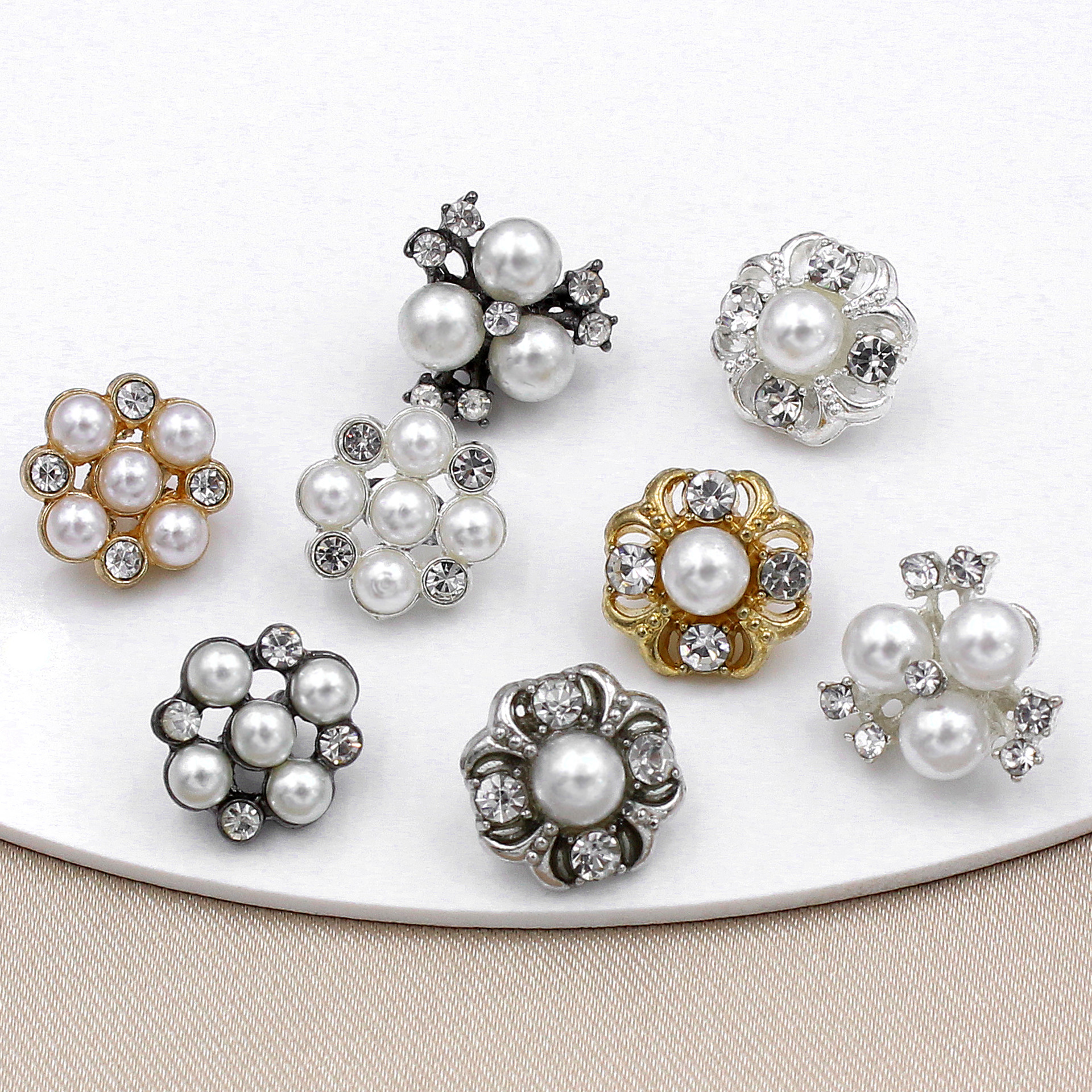 Boutique Chanel Buttons Pearl High-grade Diamond Buckle Round Hollow Metal Buttons Cardigan Shirt Buckle