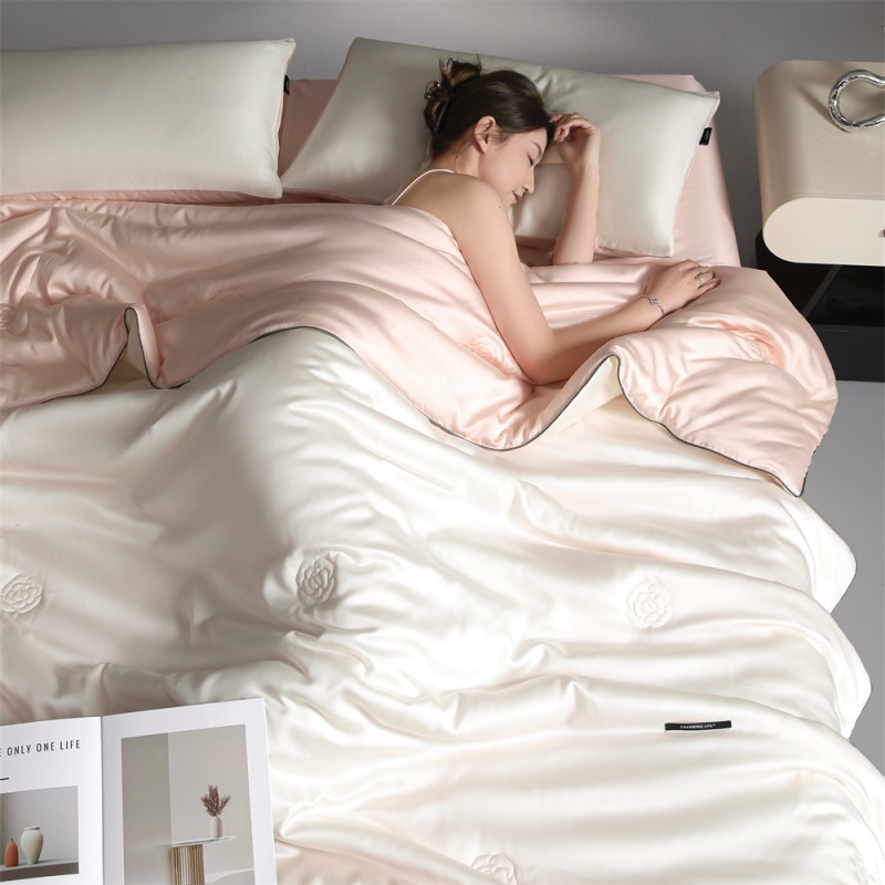 Picture of Class A Lyocell Fiber Tencel Summer Quilt Four-piece Superior Air-conditioning Quilt Summer Cool Quilt Core Machine Washable Thin Quilt