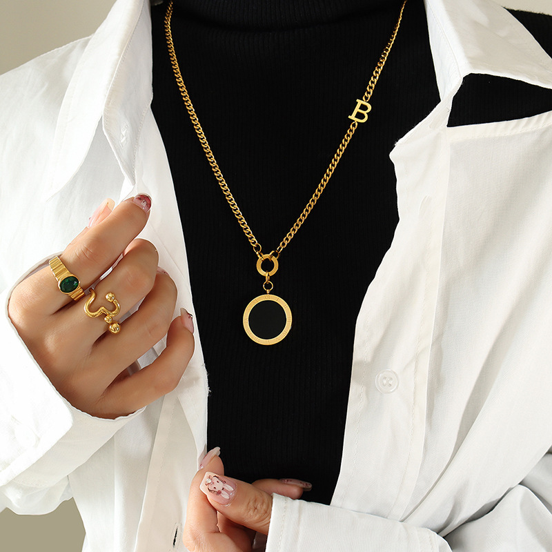 Picture of High collar long fashion versatile Roman black and white double-sided pendant sweater chain Europe and the United States cross-border hot jewelry M004