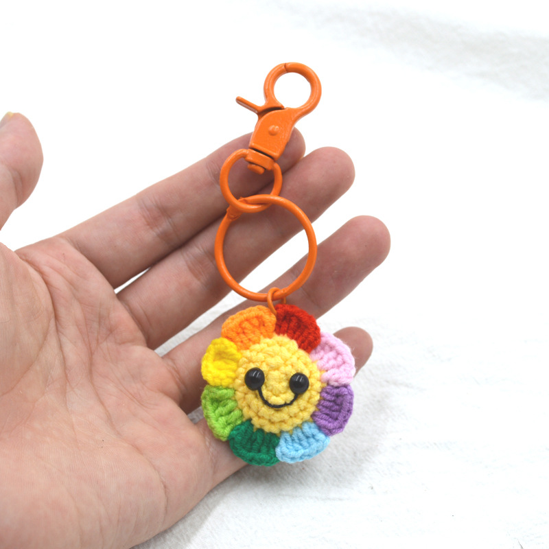 Picture of Sweet Xiangyang Flower Handmade Crochet Small Pendant Weaver Girl Hand-Made Wool Knitted Smiley Keychain Finished Product