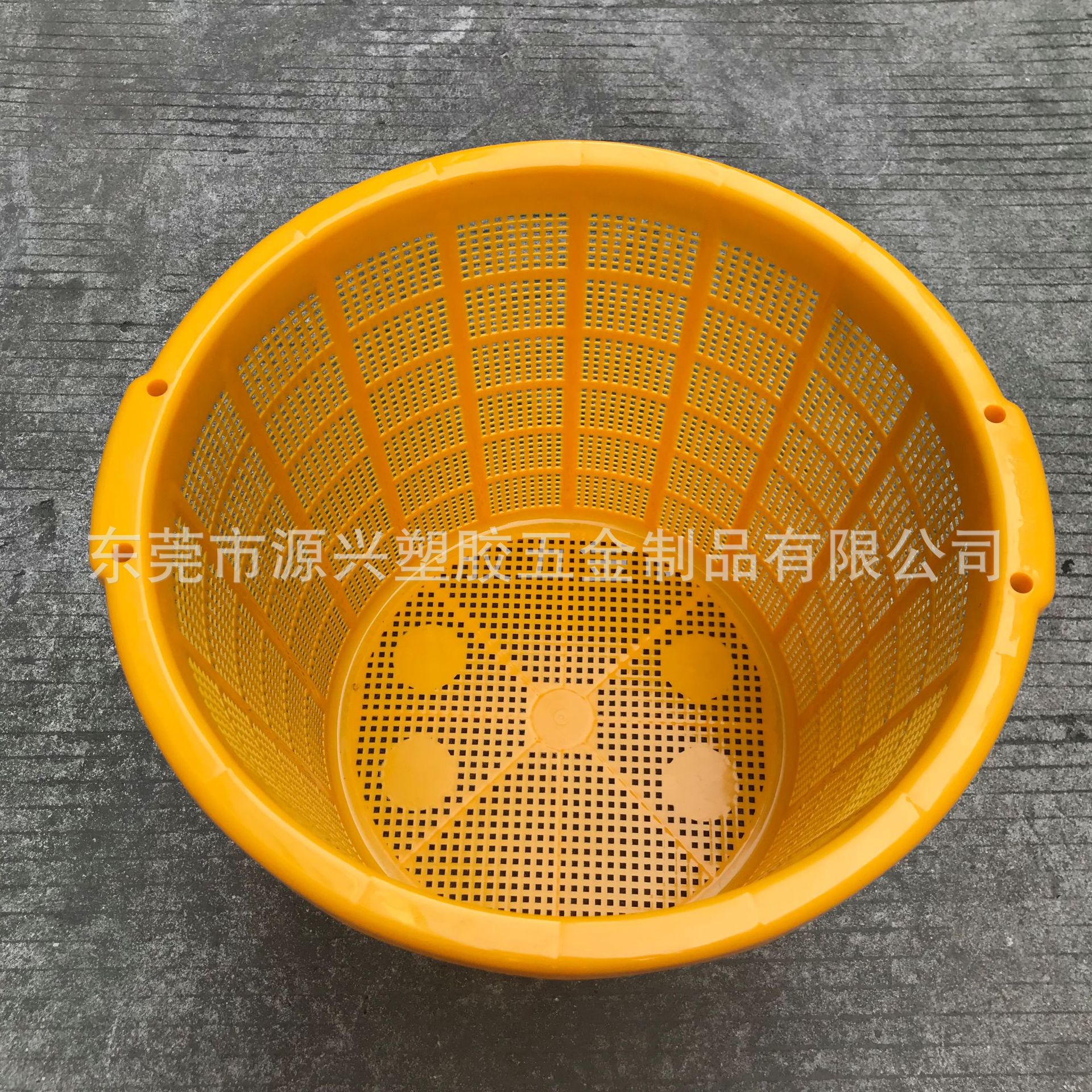 Yellow agricultural fruit picking storage round chopsticks vegetable radish turnover basket rope carrying fruit basket orange grapefruit frame