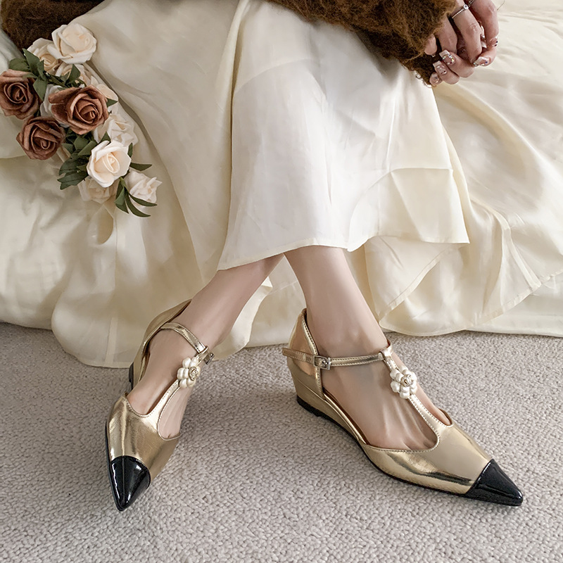 Spring and Autumn Women's Shoes 2024 New Style Chanel Style Flower Sandals Women's Wedge Hollow Mary Jane silver Shoes