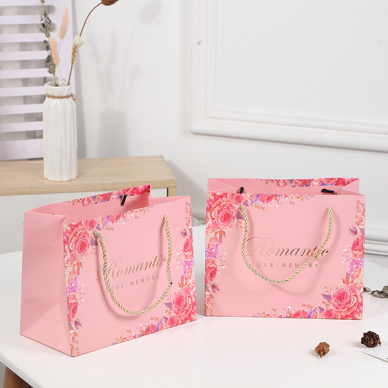 2025 New Pink Thickeneded Accessible Luxury Handbag Gift Bag Ins Packaging Bag High-End Bouquet Birthday Gift Bag