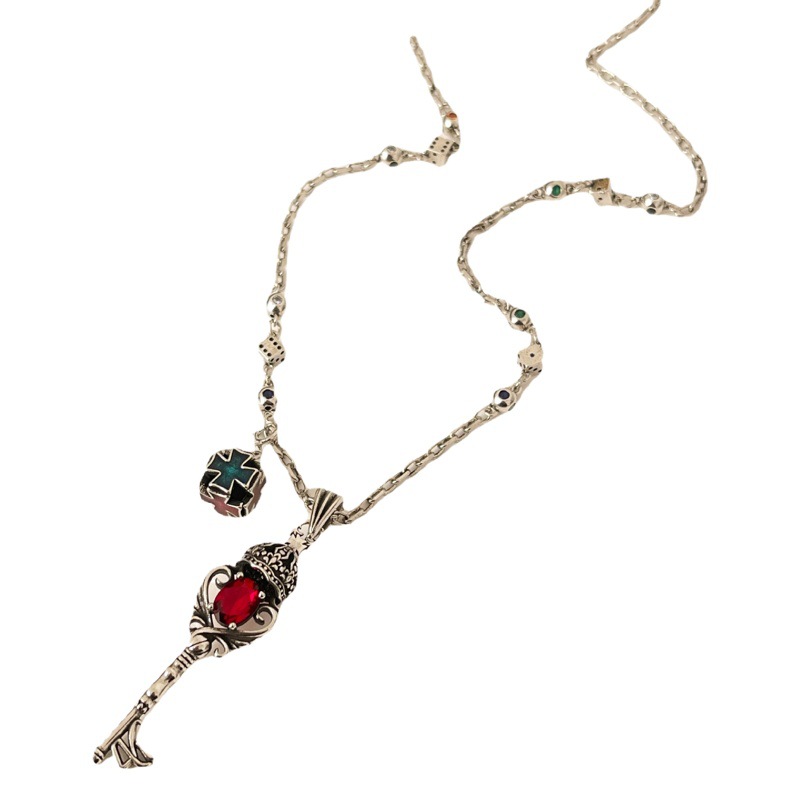 Cool Niche Retro Crown Key Necklace High-End Necklace Women's Light Luxury Niche Chain Sweater Chain Wholesale