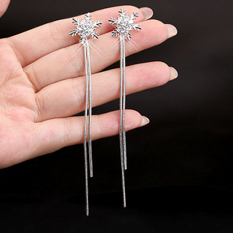 Picture of Korean S925 Silver Pin Fashion Earrings Long Tassel Snowflake Tassel Earrings Metal Texture Personality Elegant Earrings